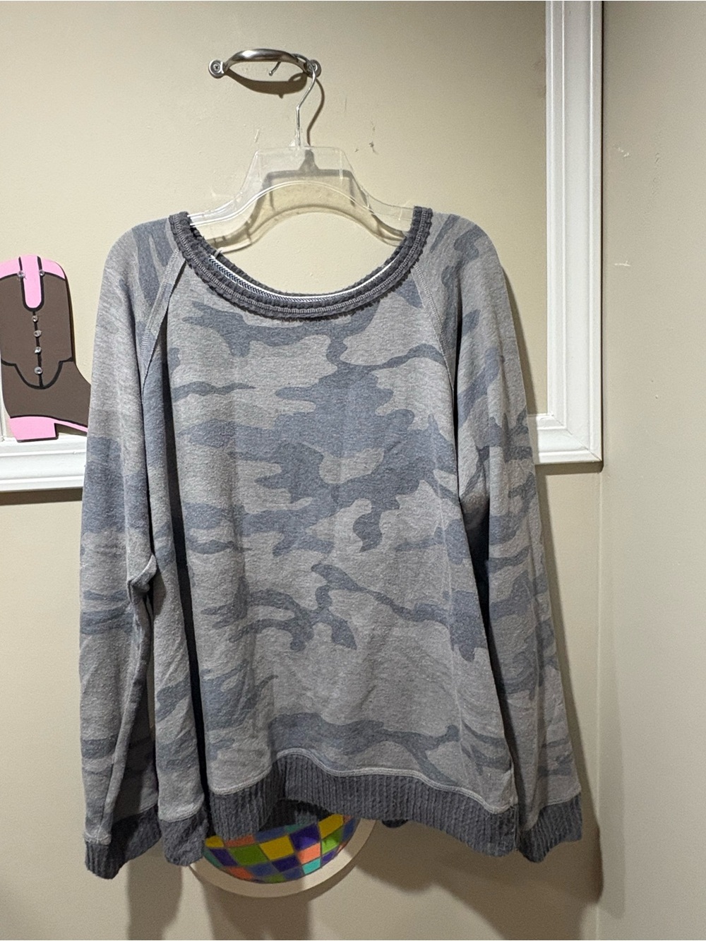 Knox Rose Heather Gray Camouflage Crewneck Sweater